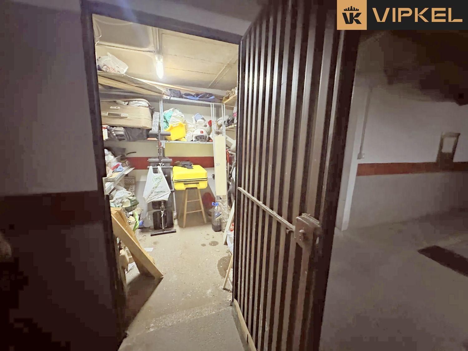 Flat for Sale in Arona