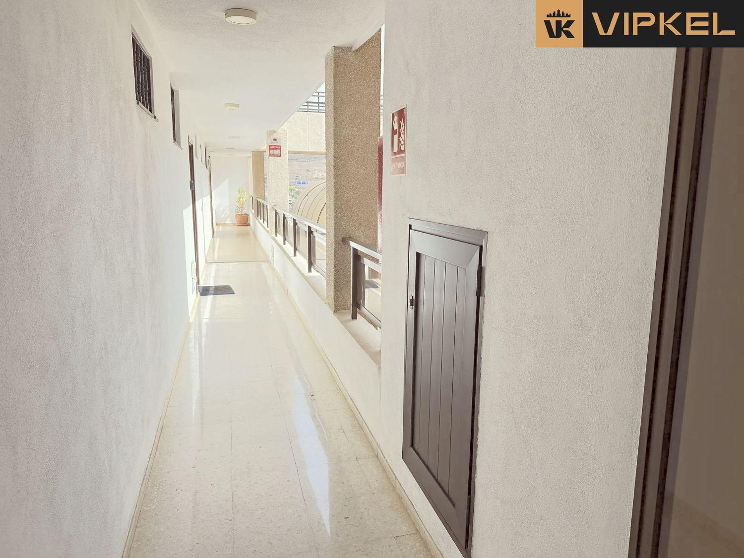 Flat for Sale in Arona