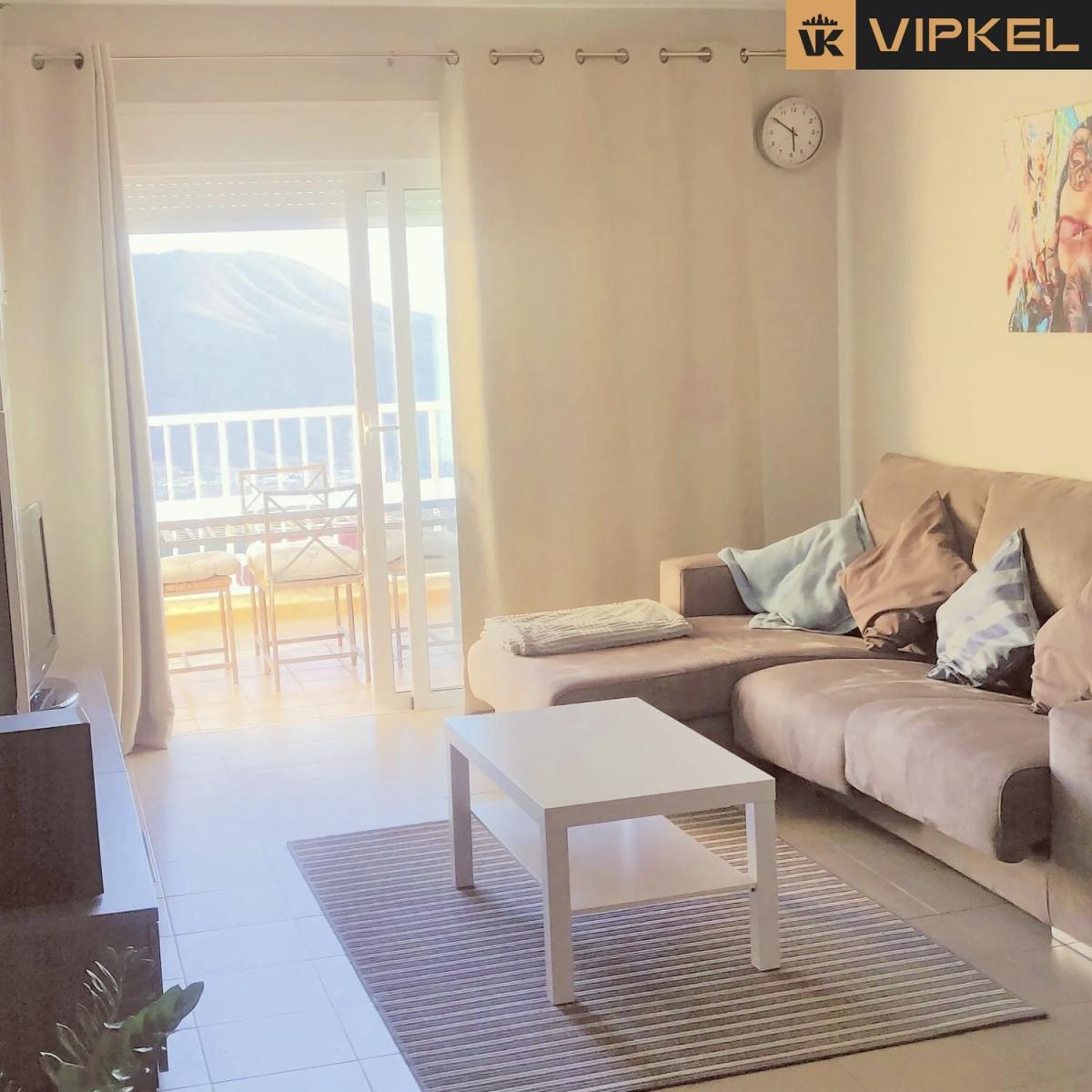 Flat for Sale in Arona