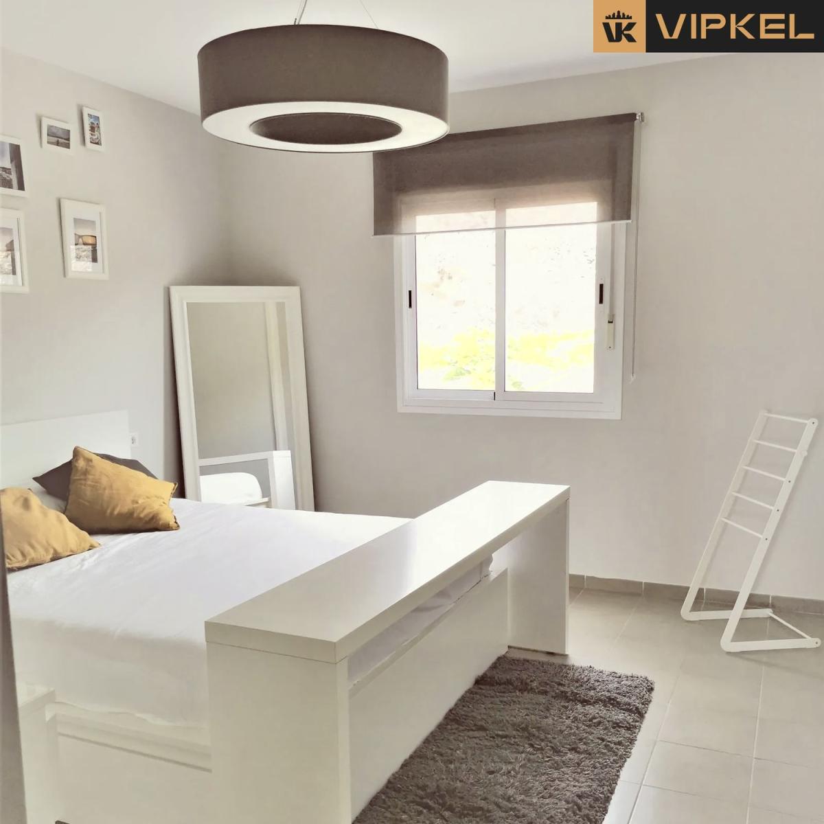 Flat for Sale in Arona
