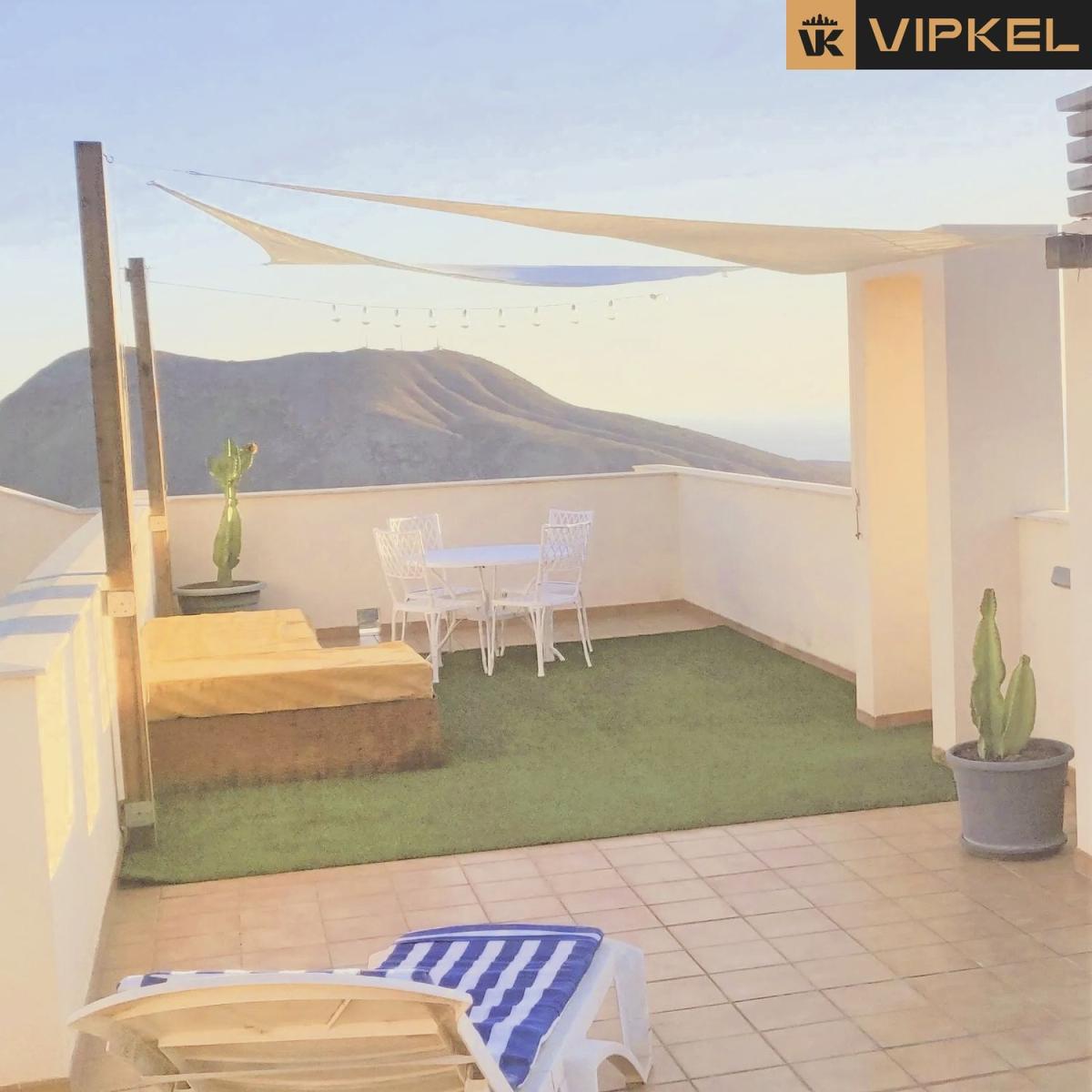 Flat for Sale in Arona