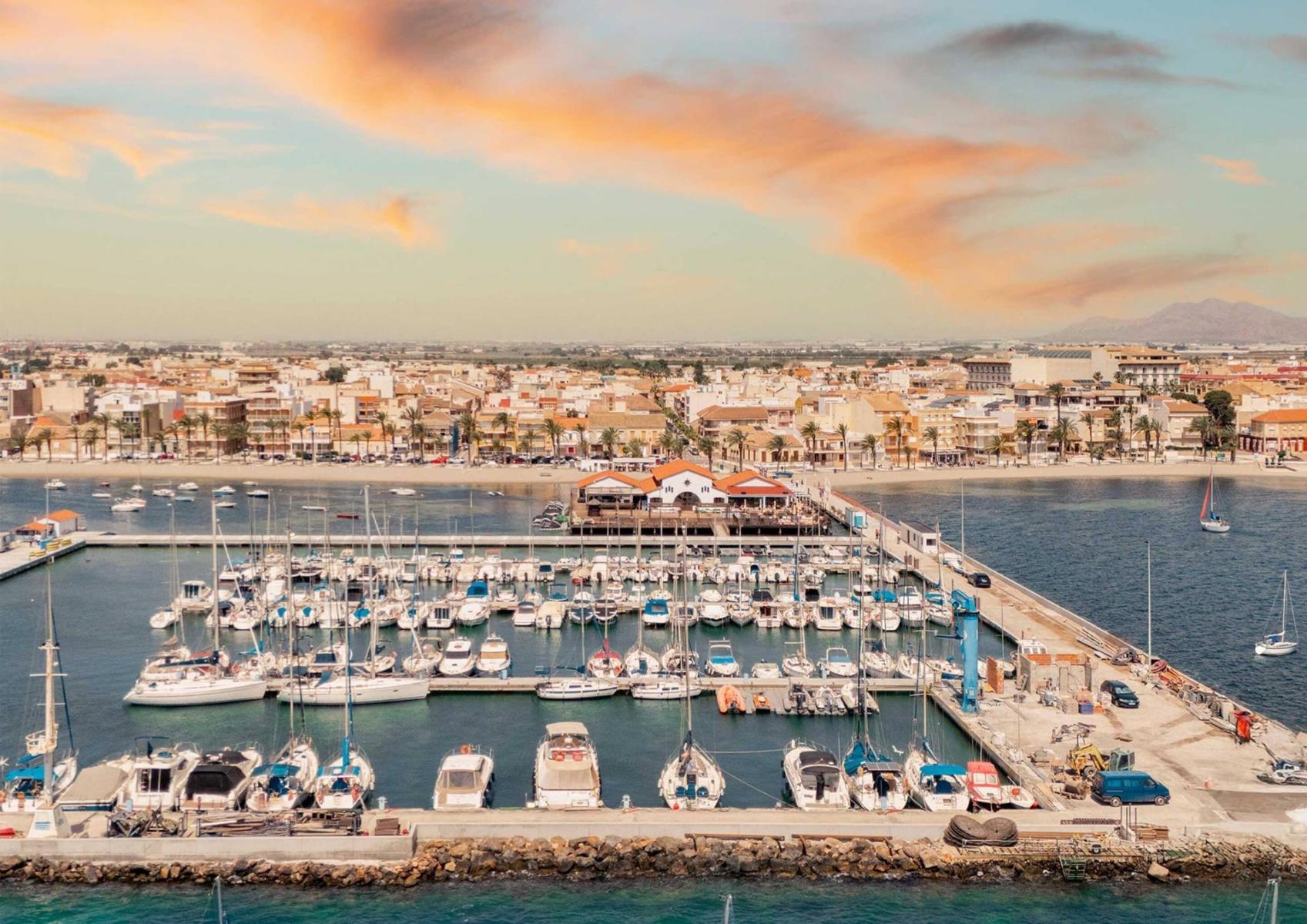 Apartment for Sale in Los Alcázares