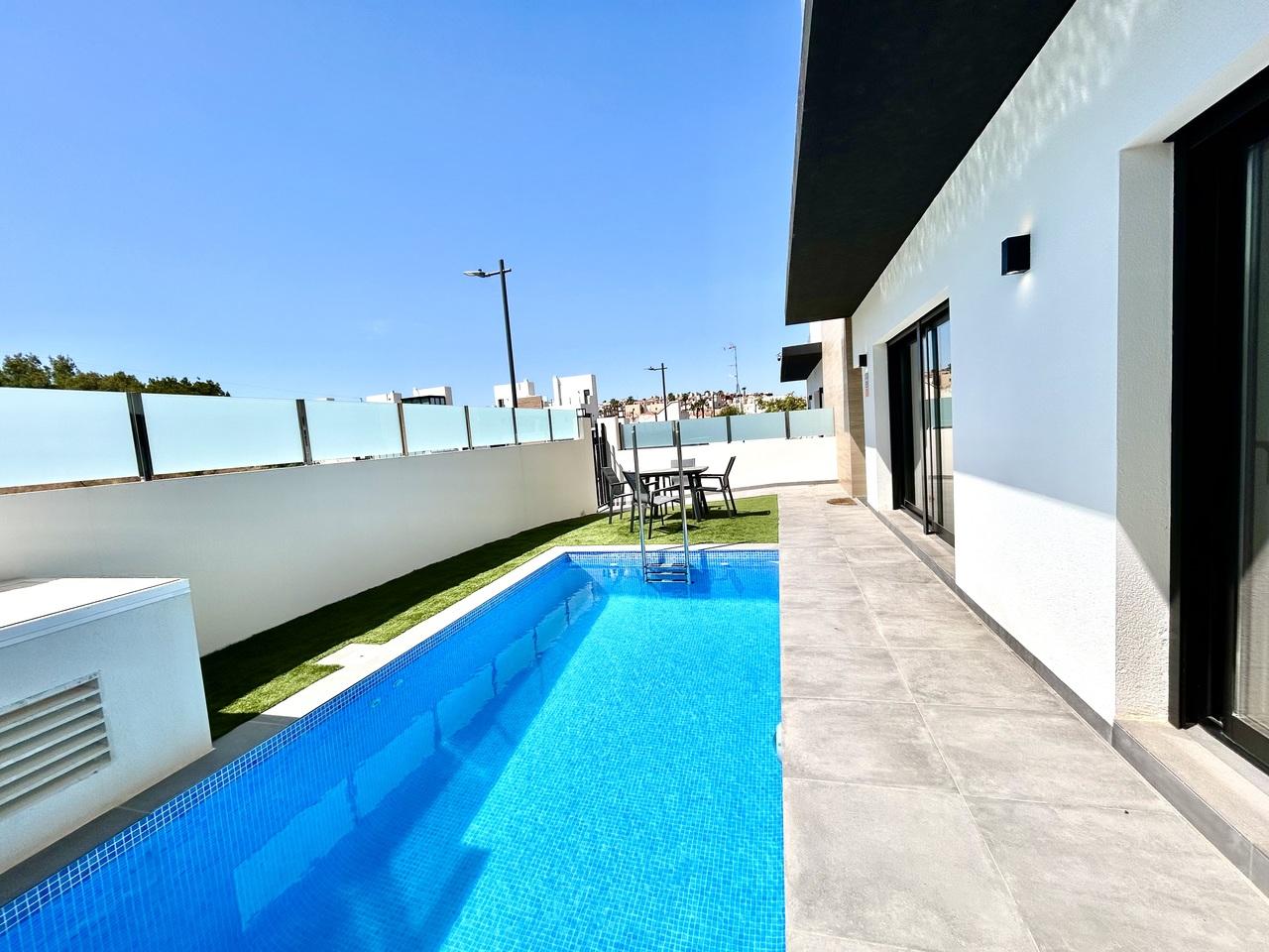 Villa en Venta en Orihuela