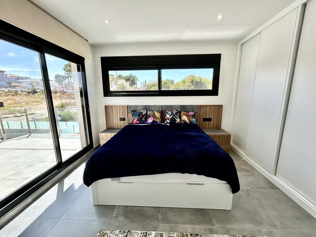 Villa en Venta en Orihuela
