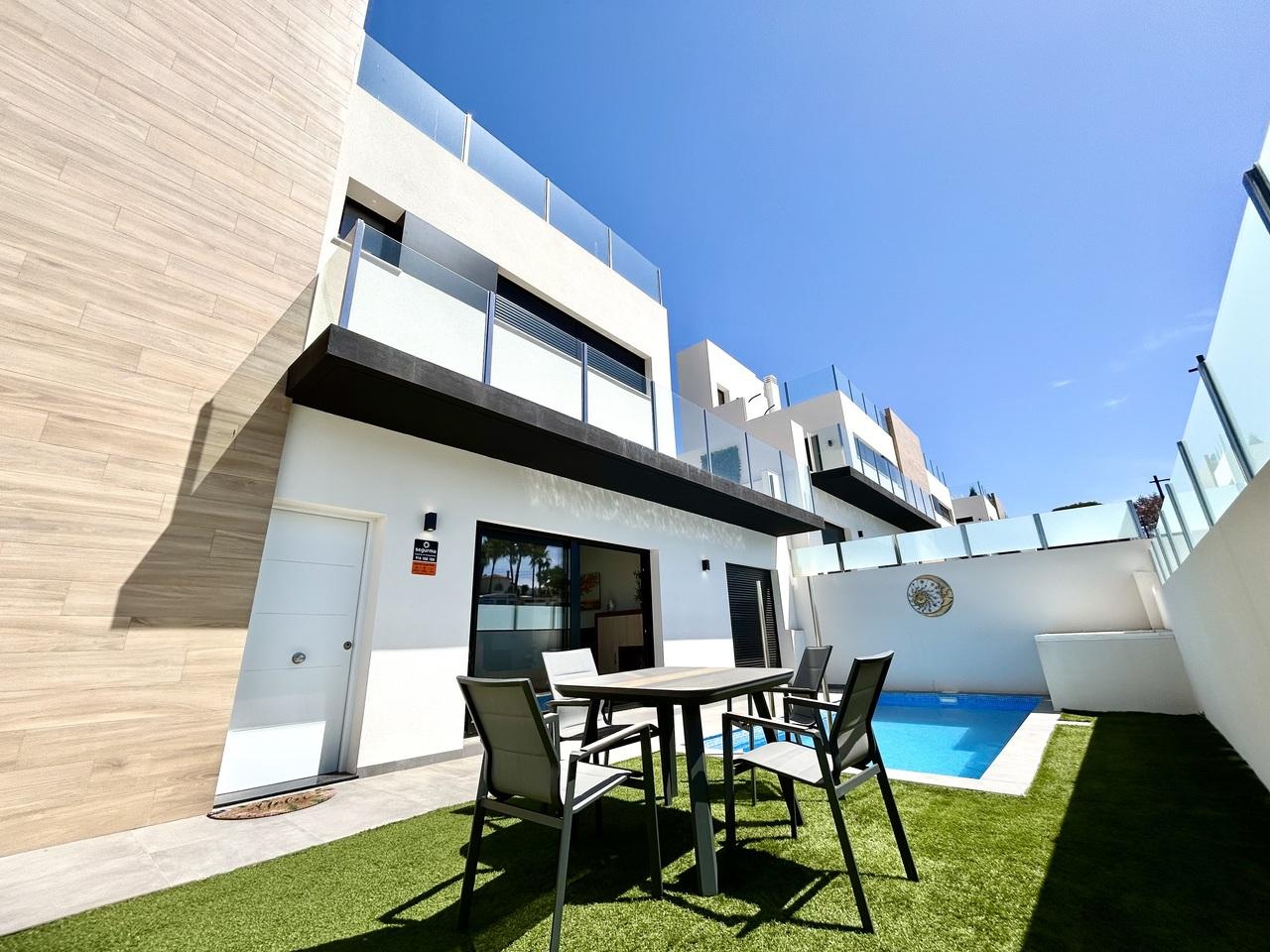 Villa en Venta en Orihuela