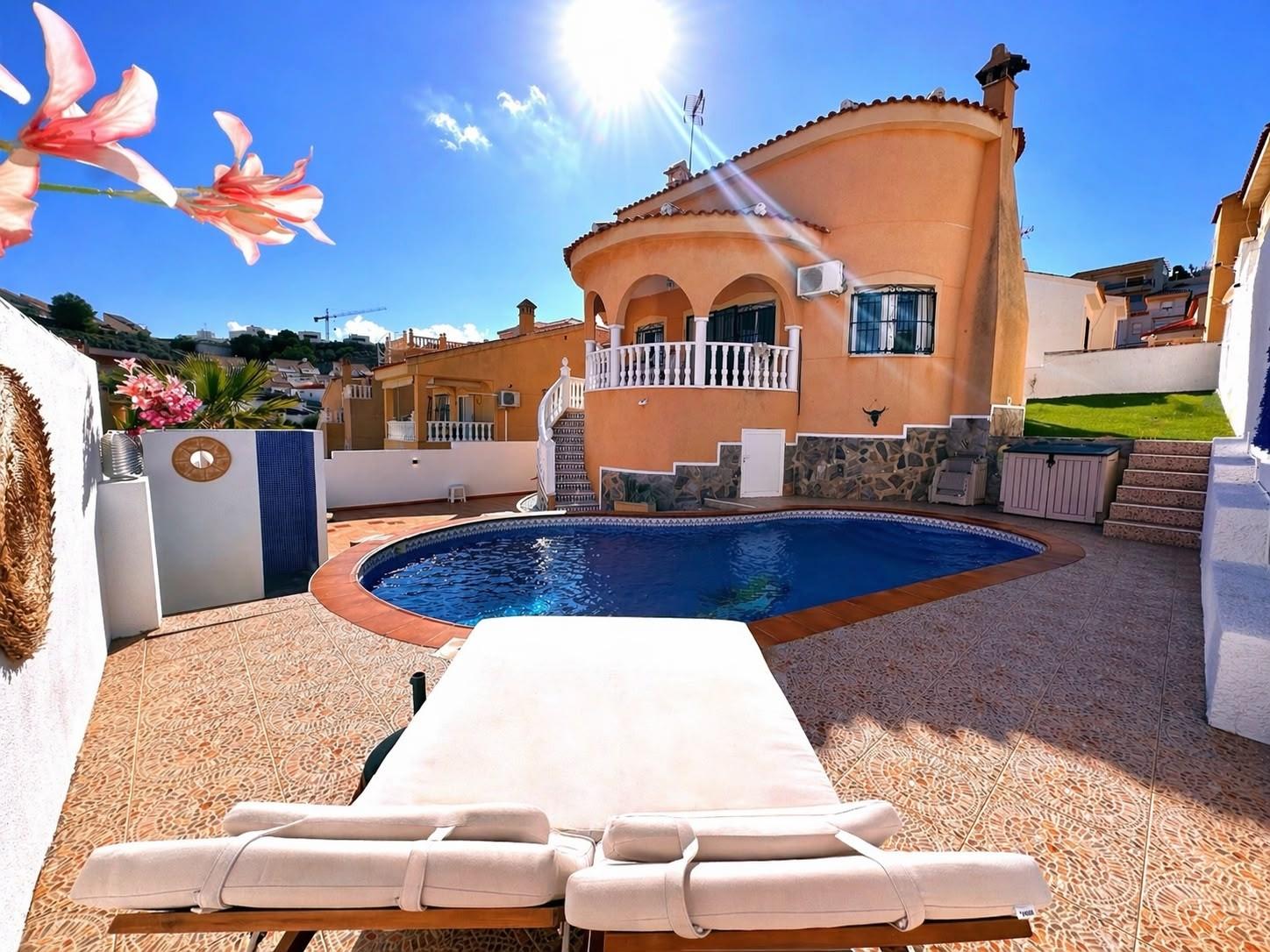 Villa for Sale in Rojales