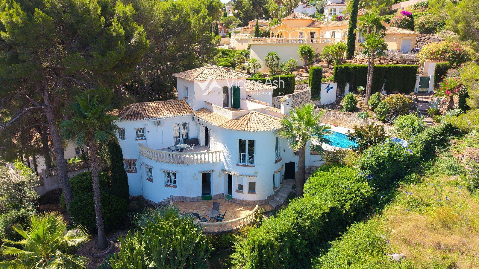 Villa for Sale in Pedreguer