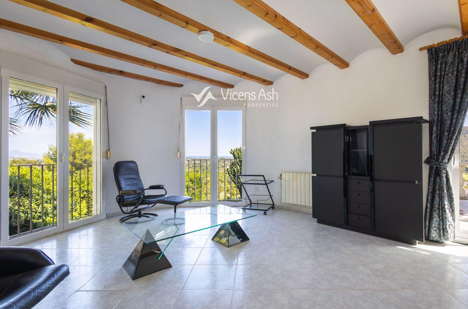 Villa for Sale in Pedreguer
