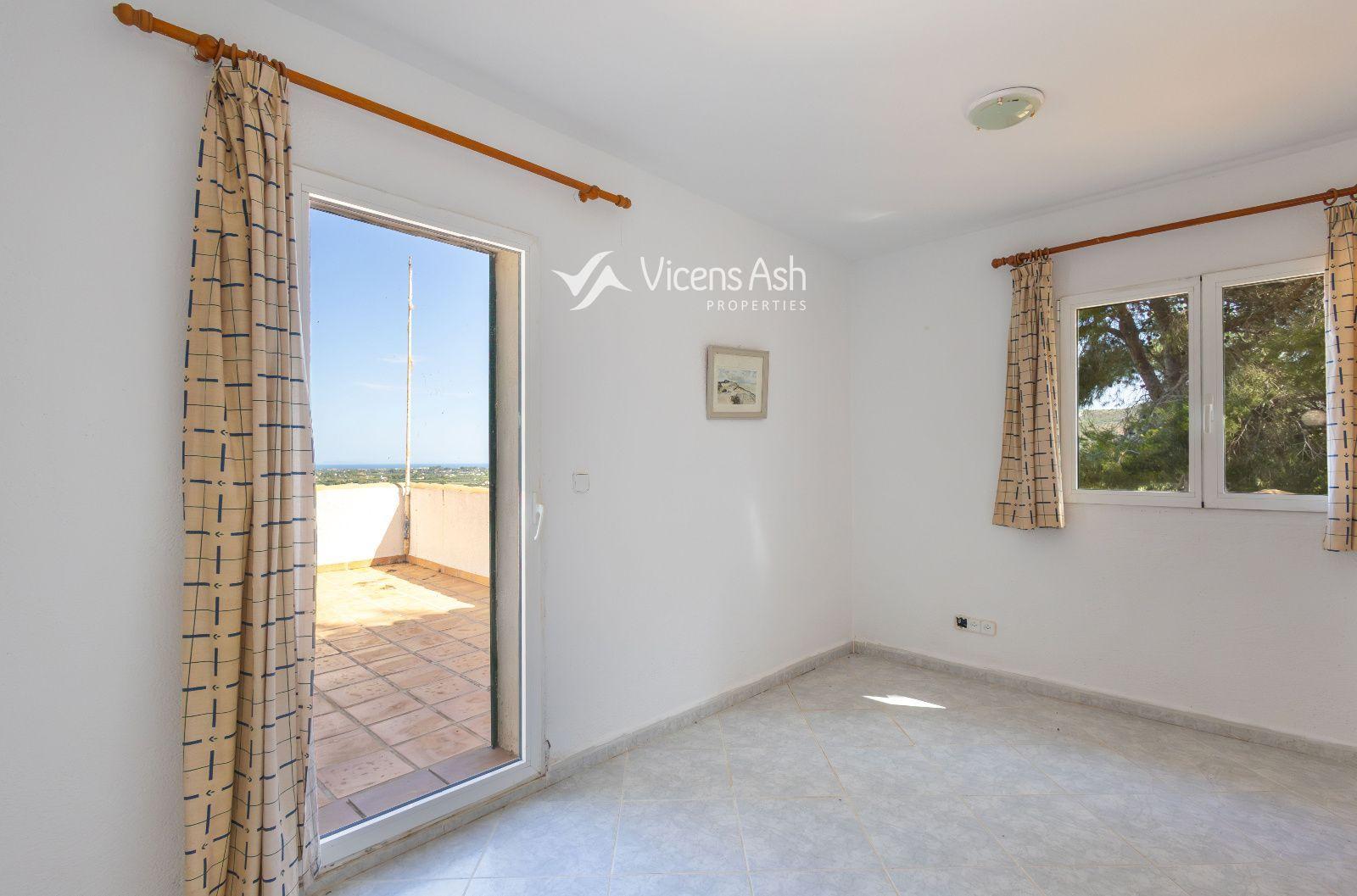 Villa for Sale in Pedreguer