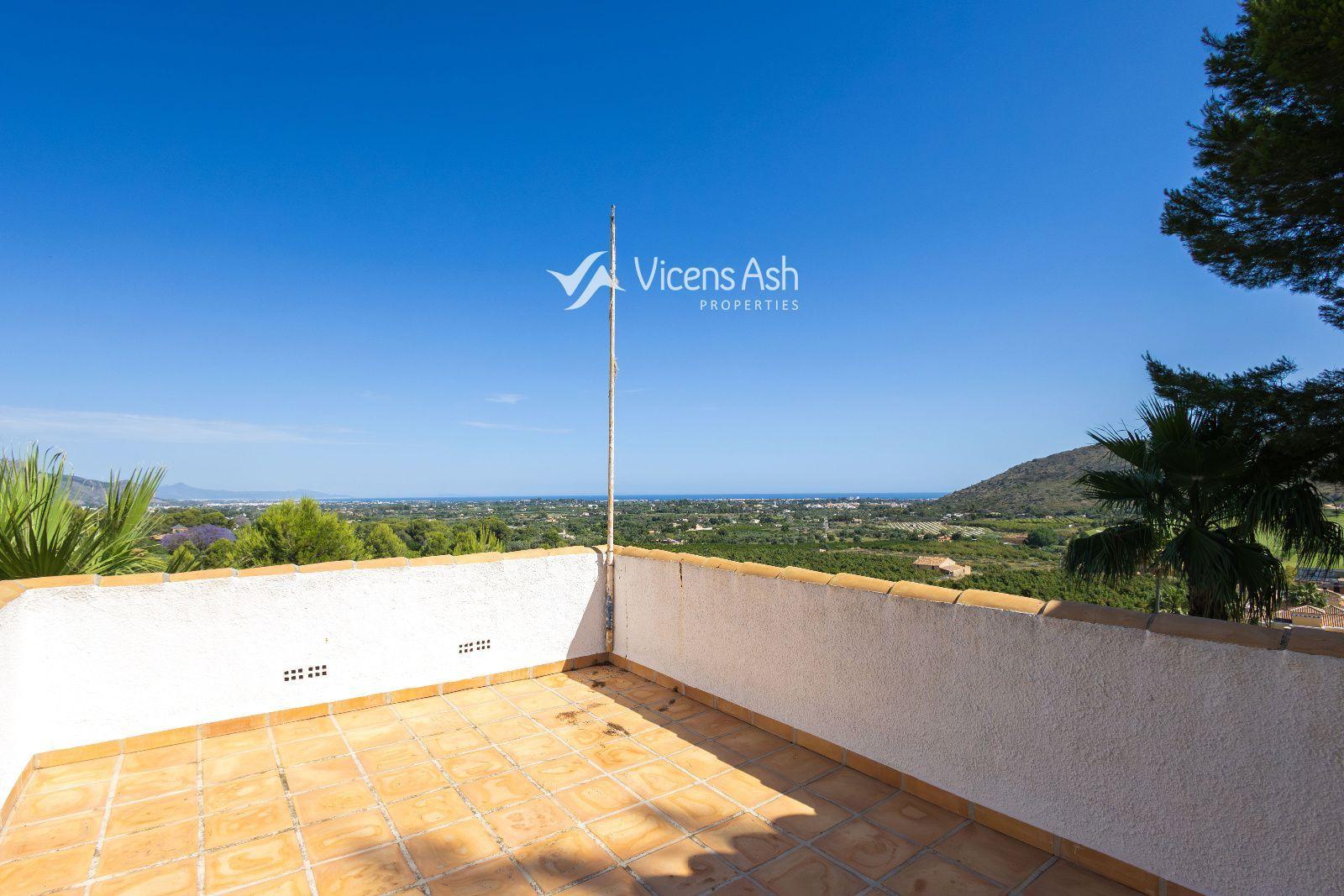 Villa for Sale in Pedreguer