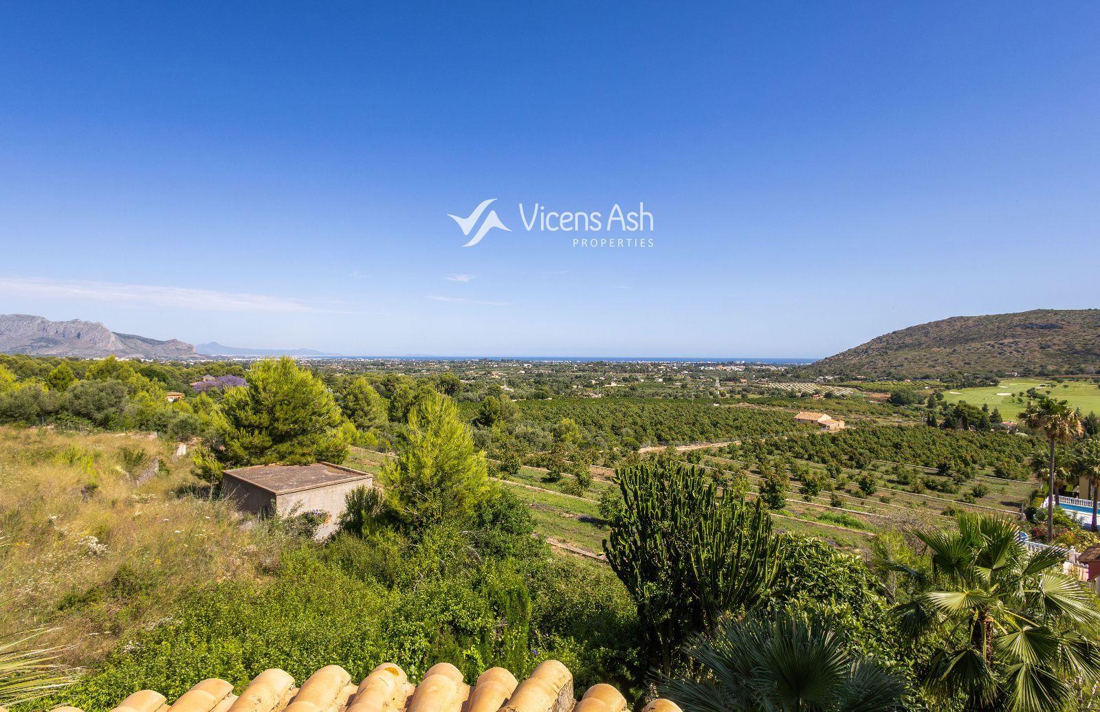 Villa for Sale in Pedreguer
