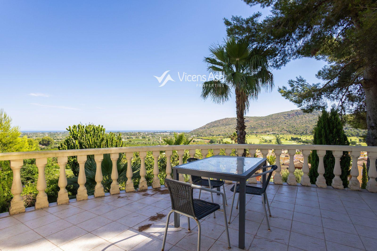 Villa for Sale in Pedreguer