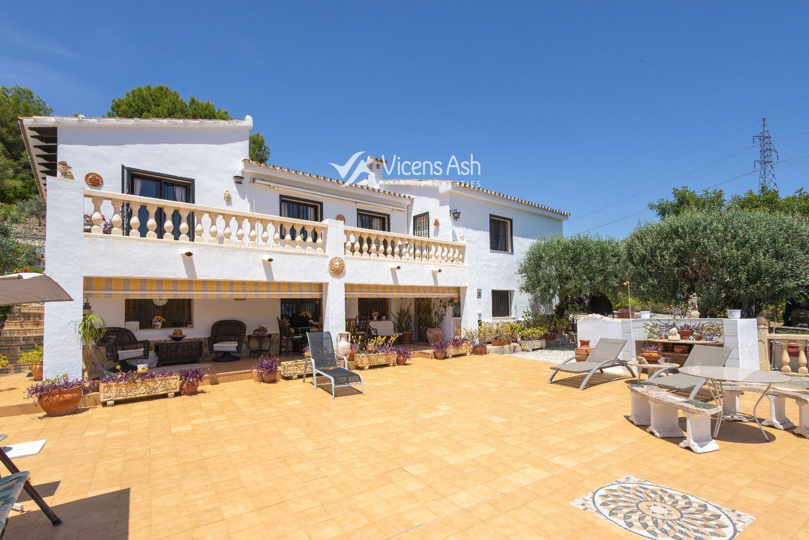 Villa for Sale in Gata de Gorgos