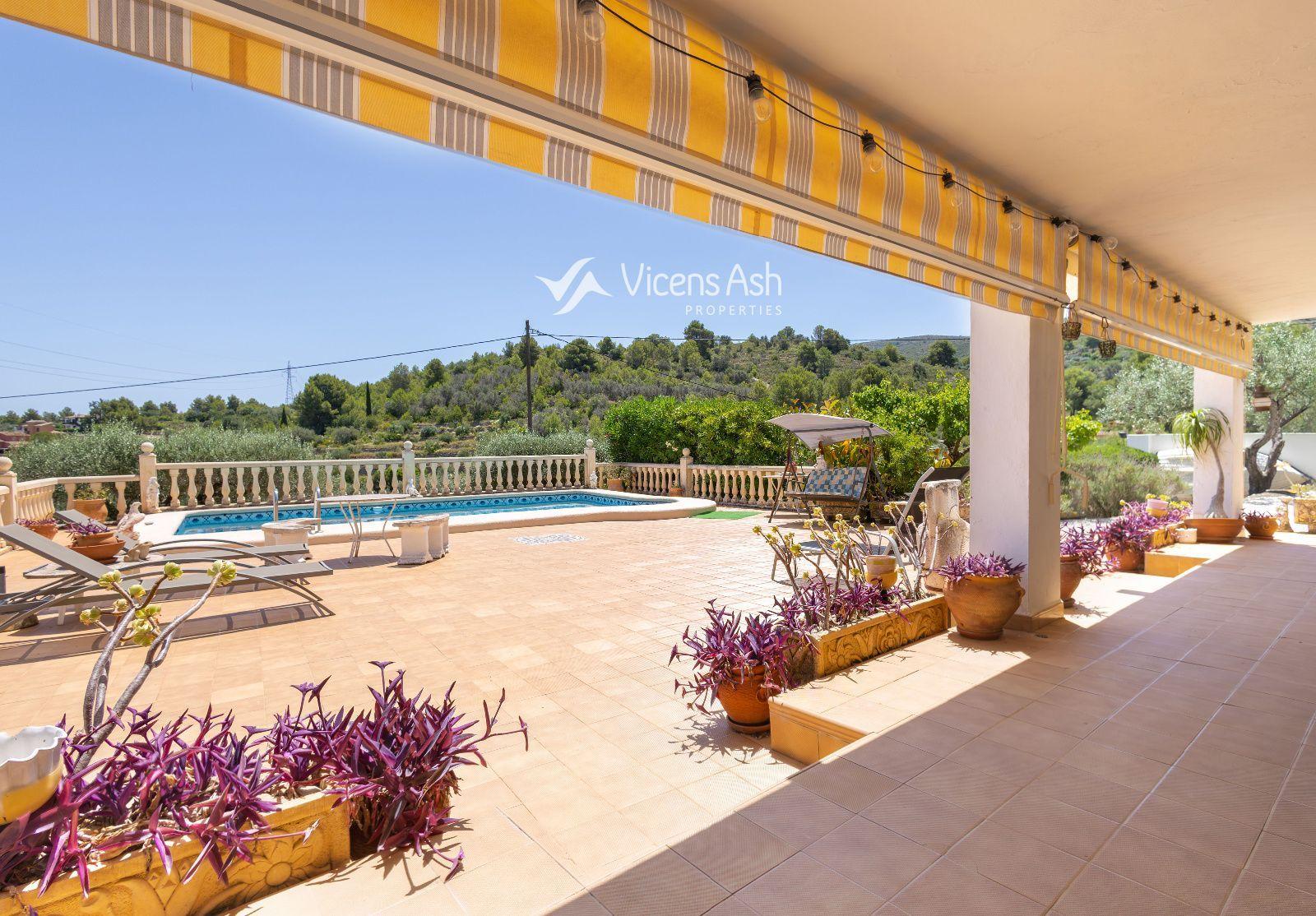 Villa for Sale in Gata de Gorgos