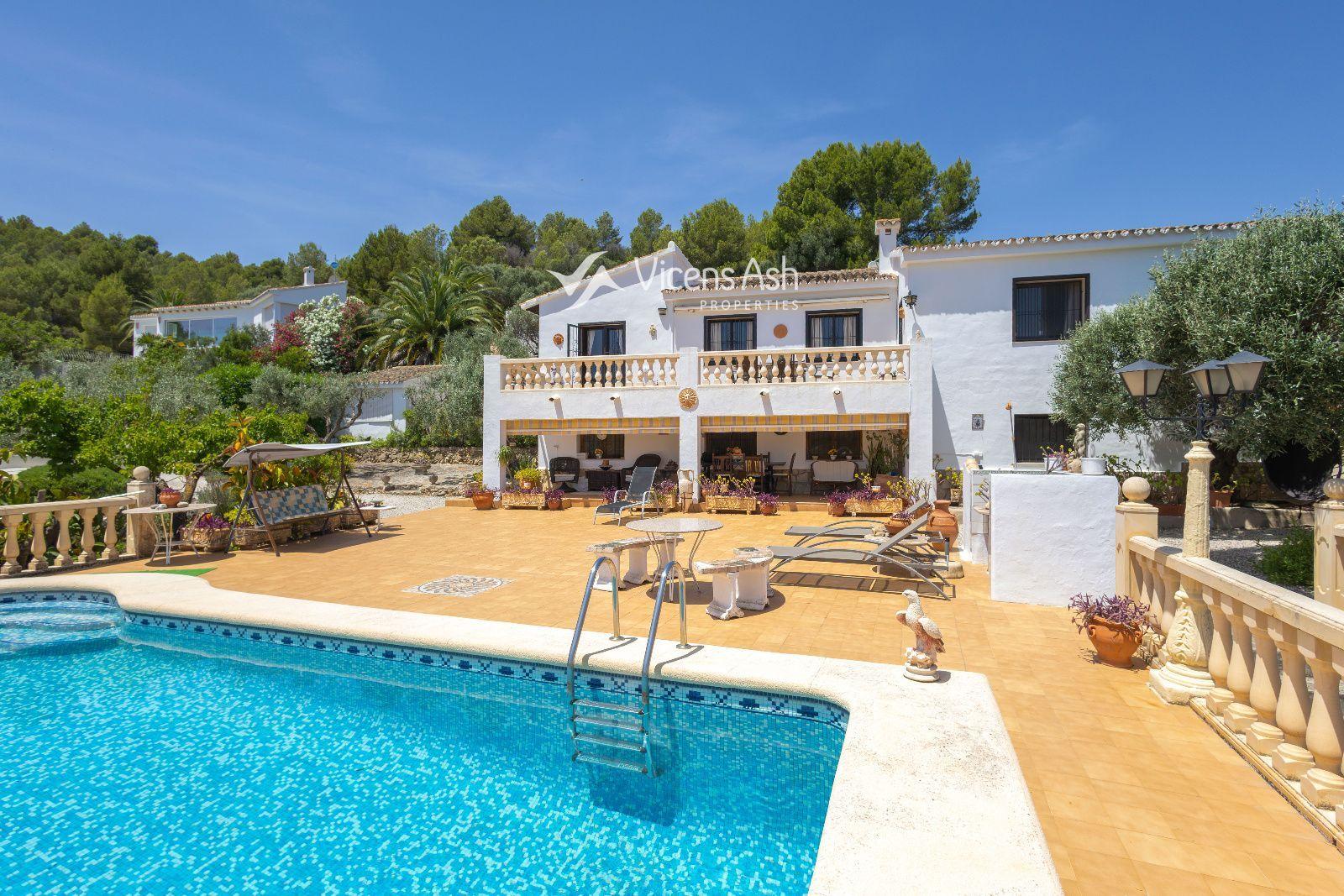 Villa for Sale in Gata de Gorgos