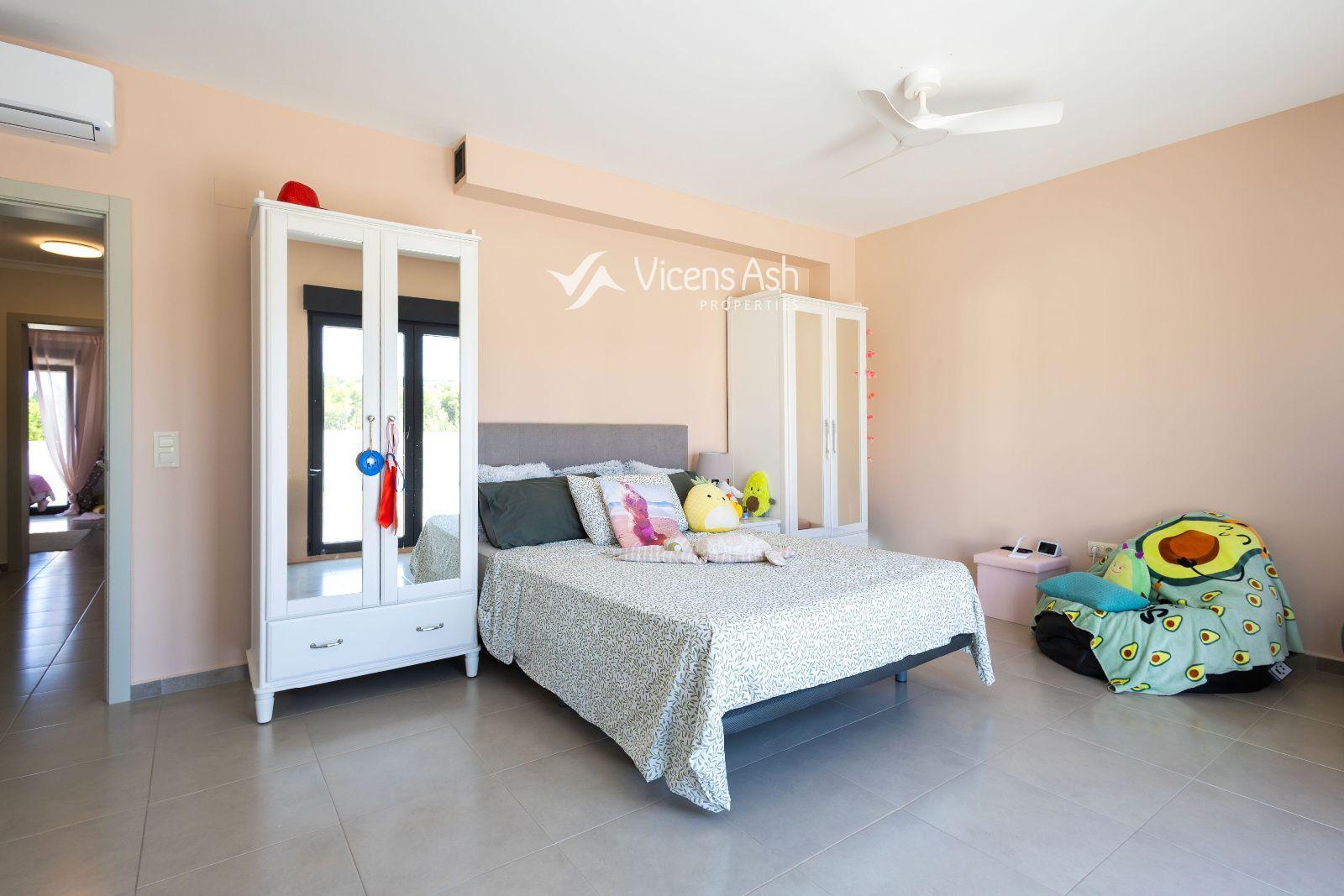 Villa for Sale in Jávea