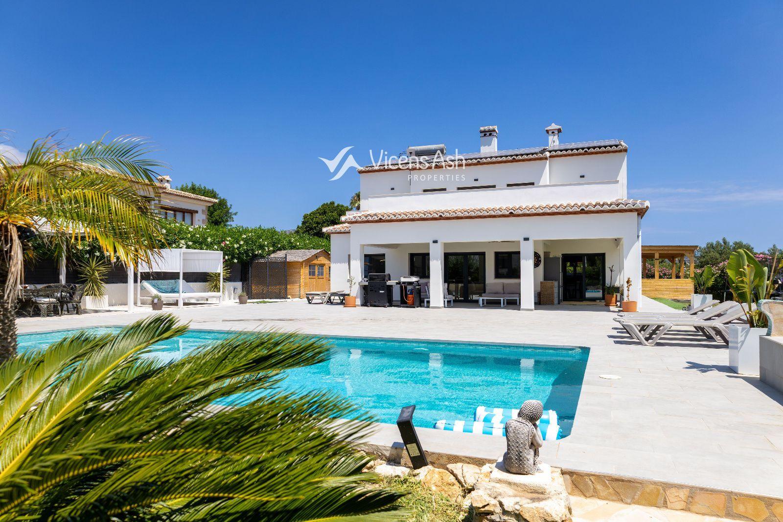 Villa for Sale in Jávea