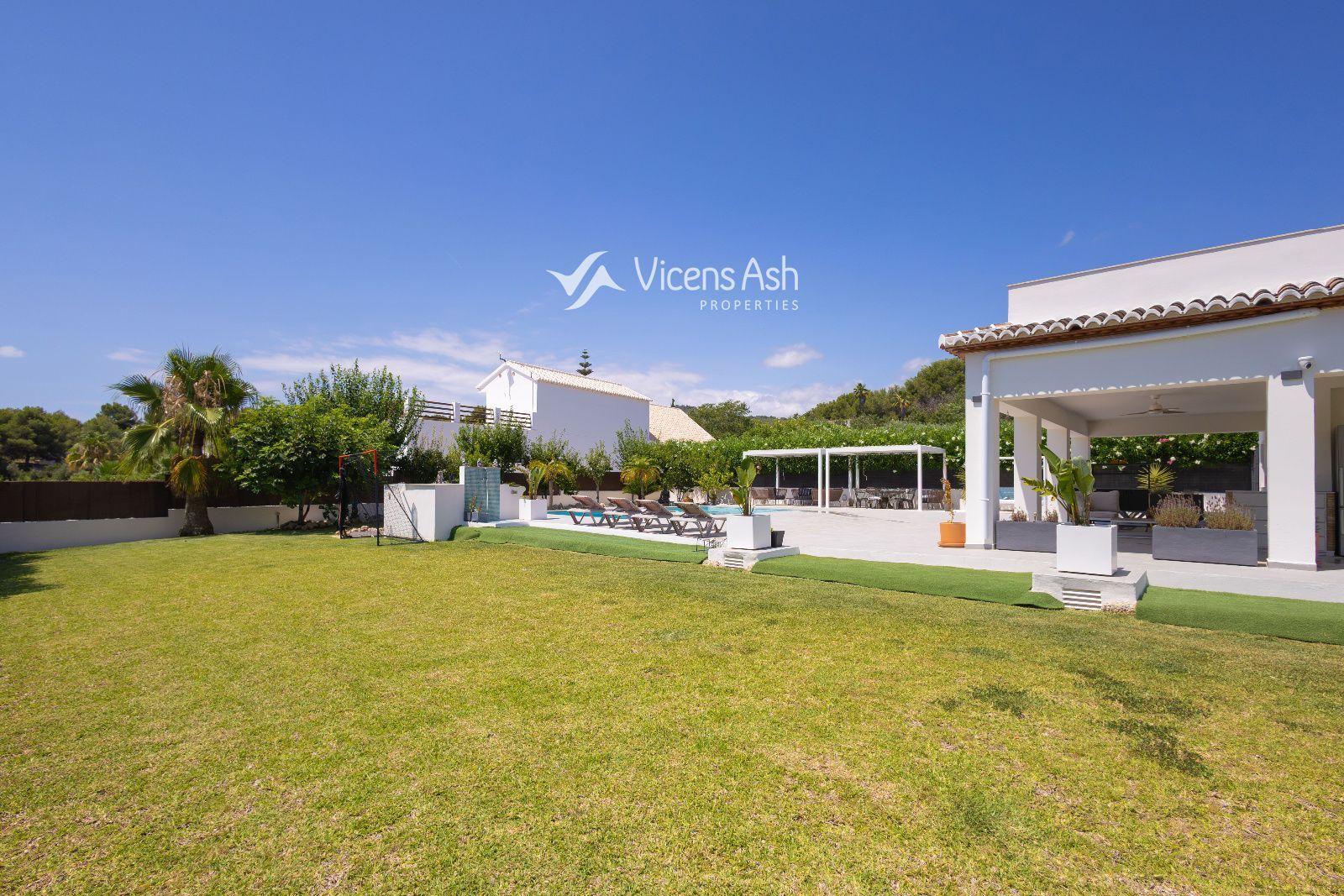 Villa for Sale in Jávea
