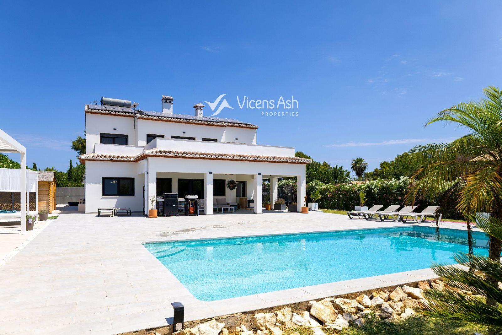 Villa for Sale in Jávea