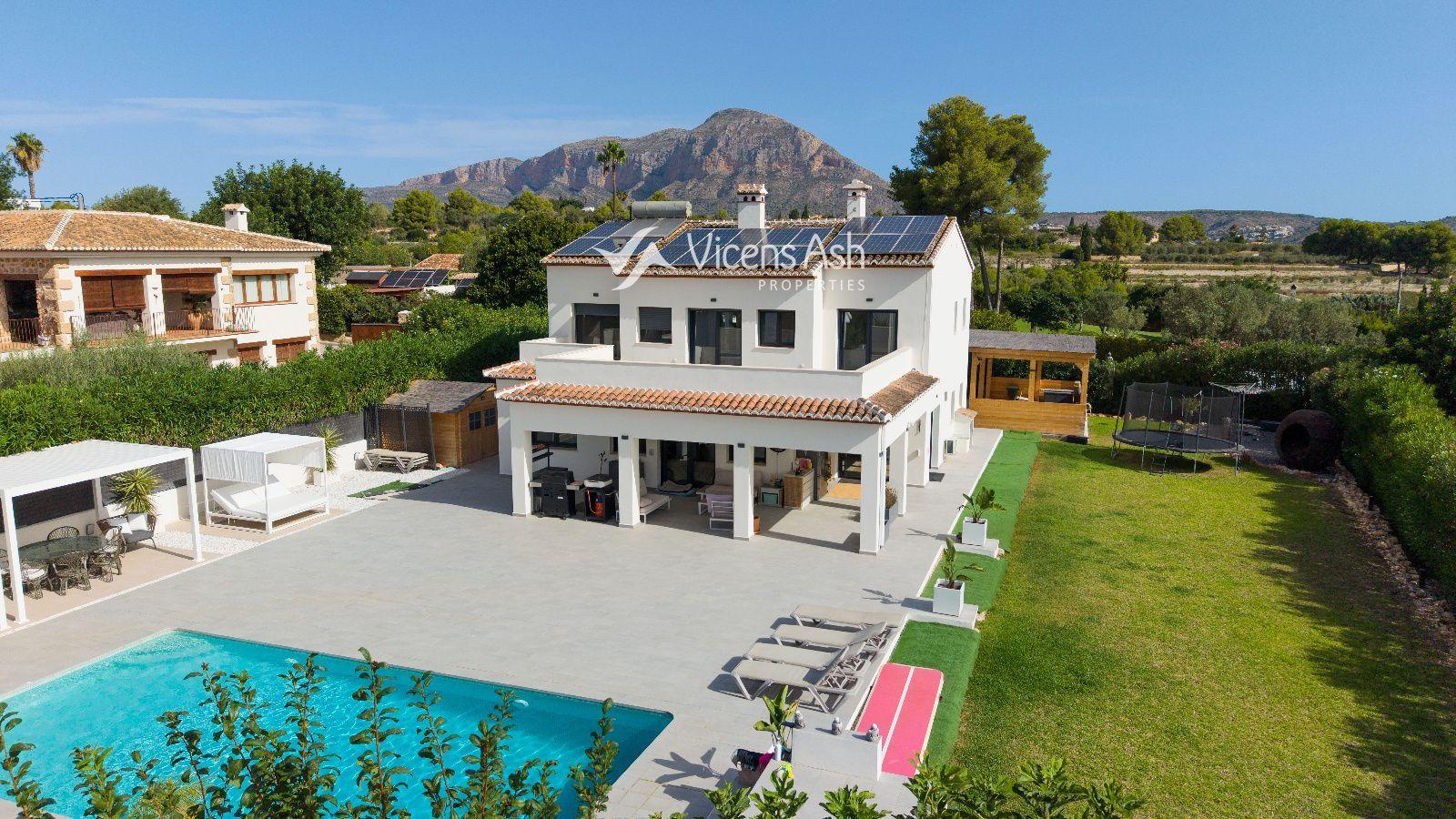 Villa for Sale in Jávea