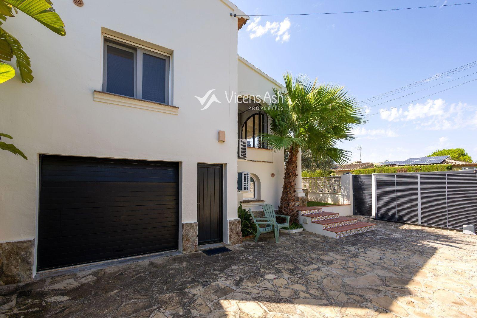 Villa for Sale in Jávea