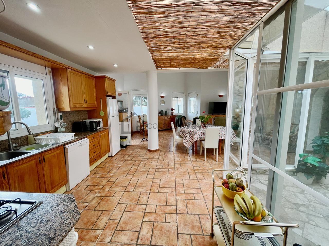 Villa for Sale in L' Ametlla de Mar