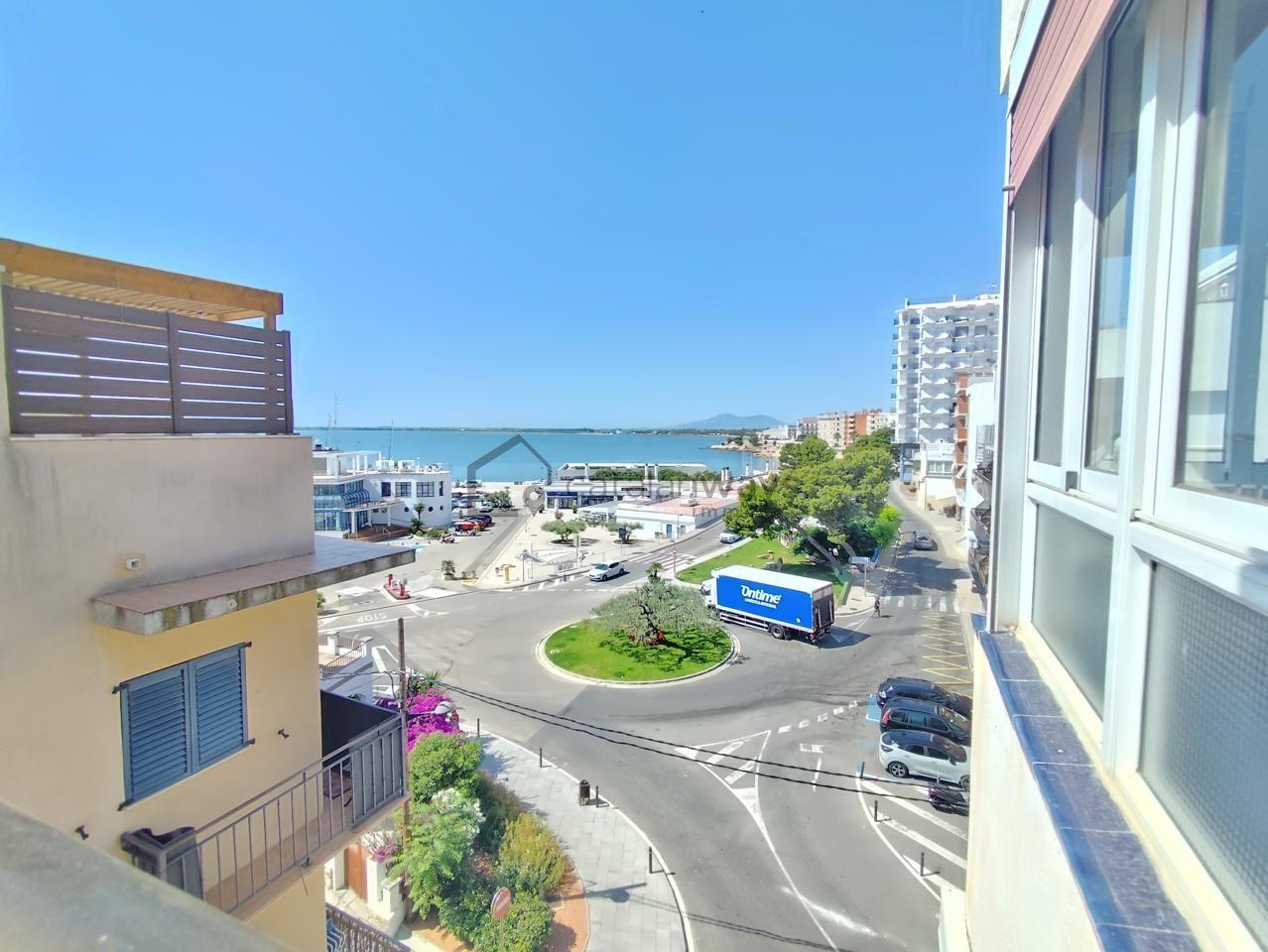 Flat for Sale in L' Ampolla