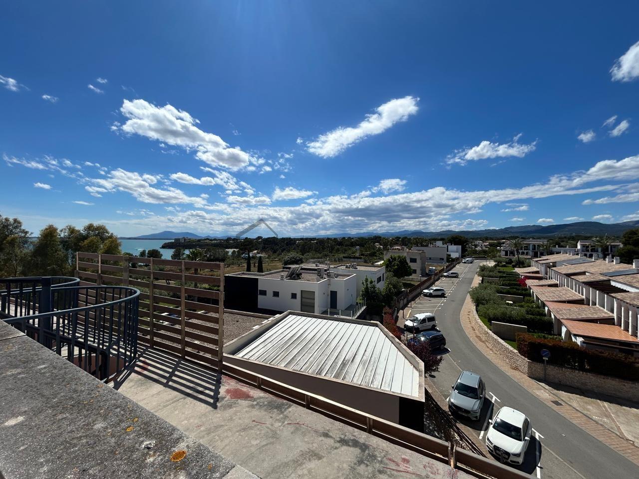 Flat for Sale in El Perelló