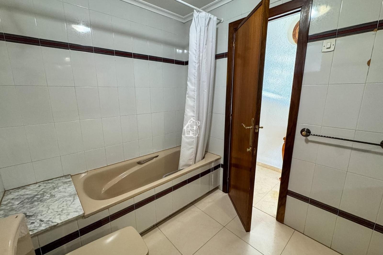Flat for Rent in Torrevieja