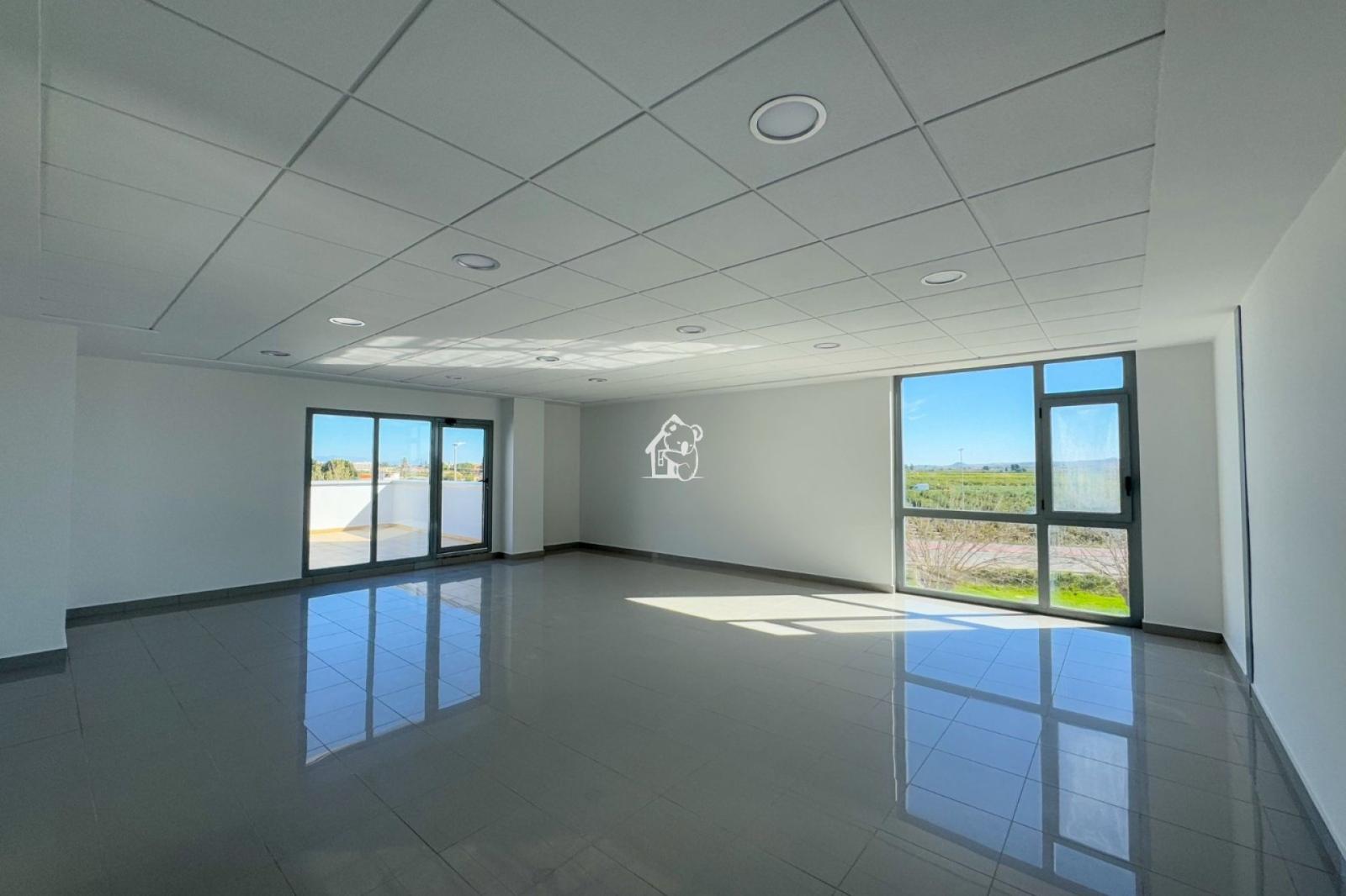 Premise for Rent in Almoradí