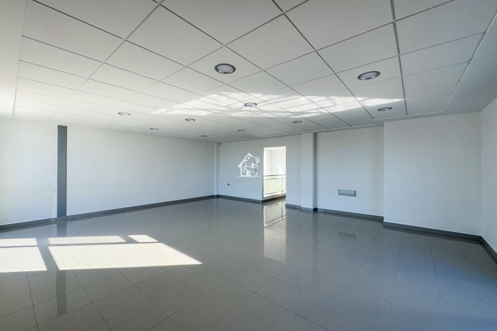 Premise for Rent in Almoradí