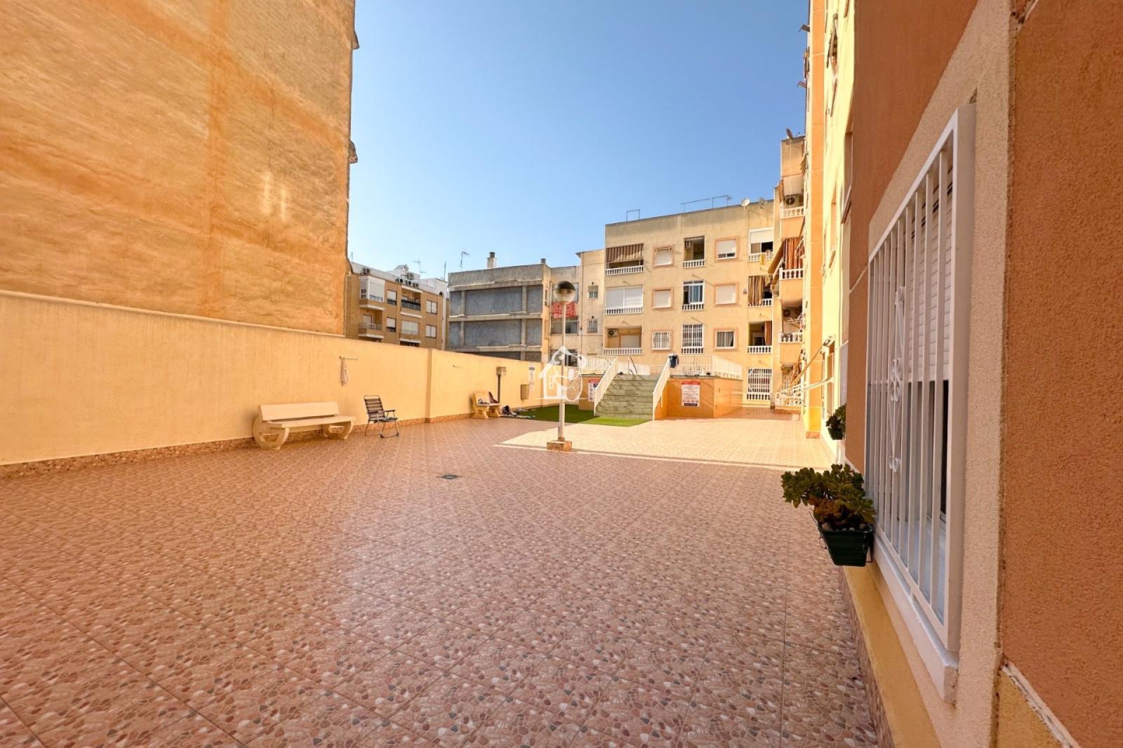 Flat for Rent in Guardamar del Segura