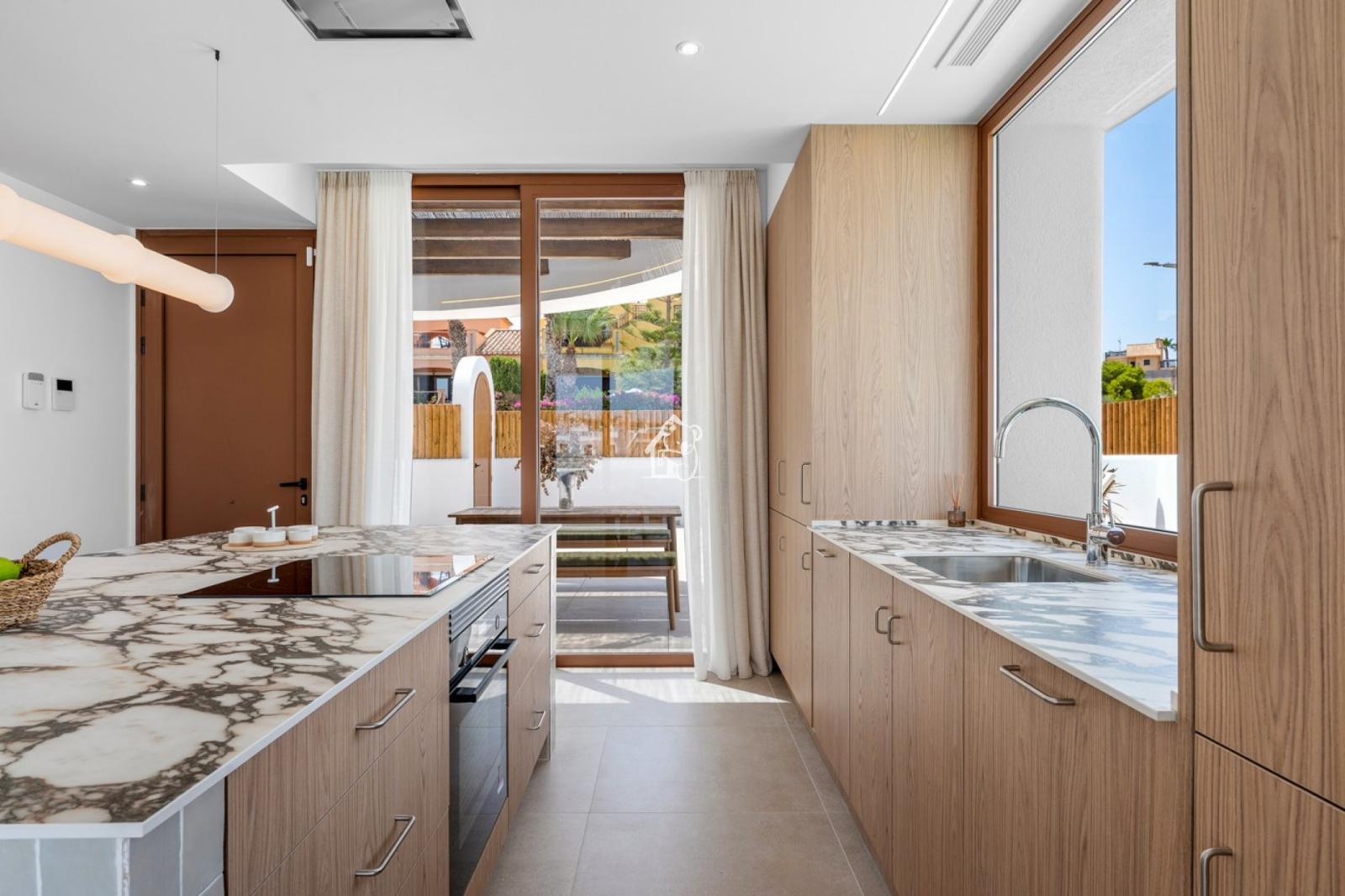 Villa for Sale in Algorfa