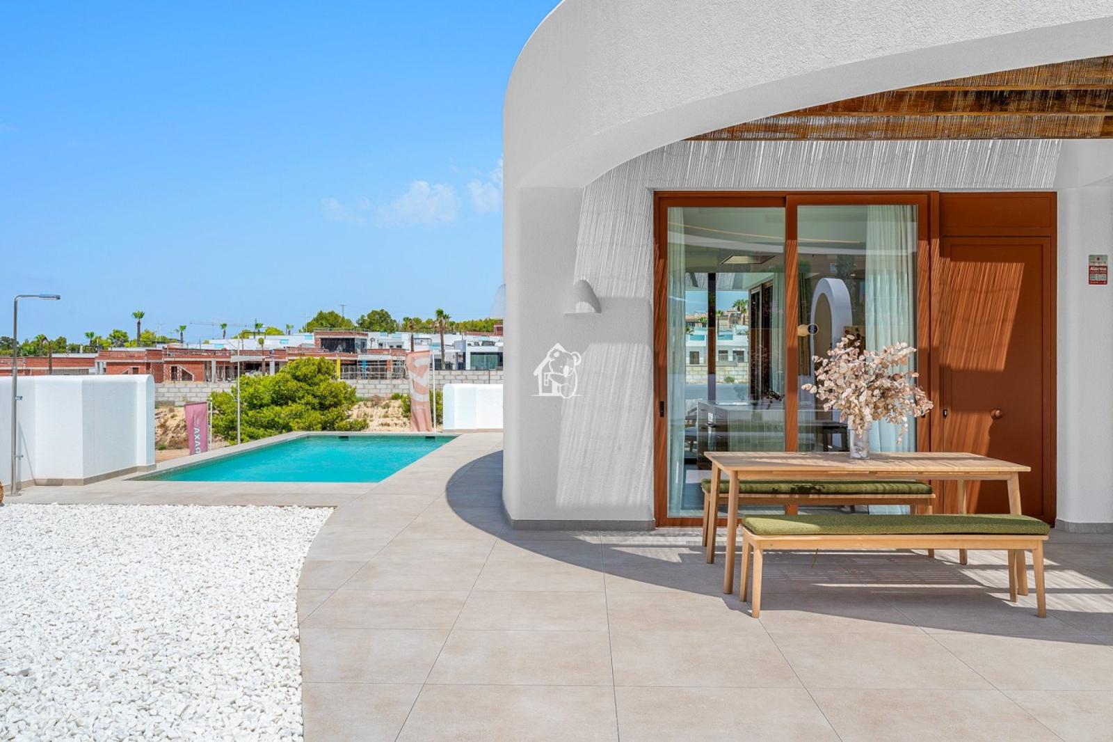 Villa for Sale in Algorfa