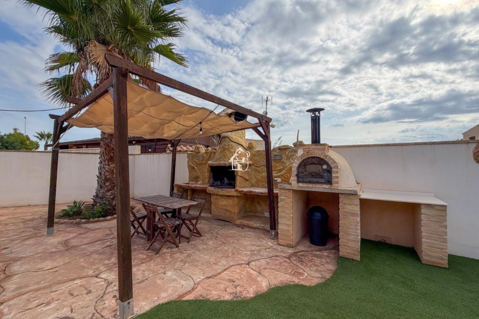Villa en Alquiler en Orihuela