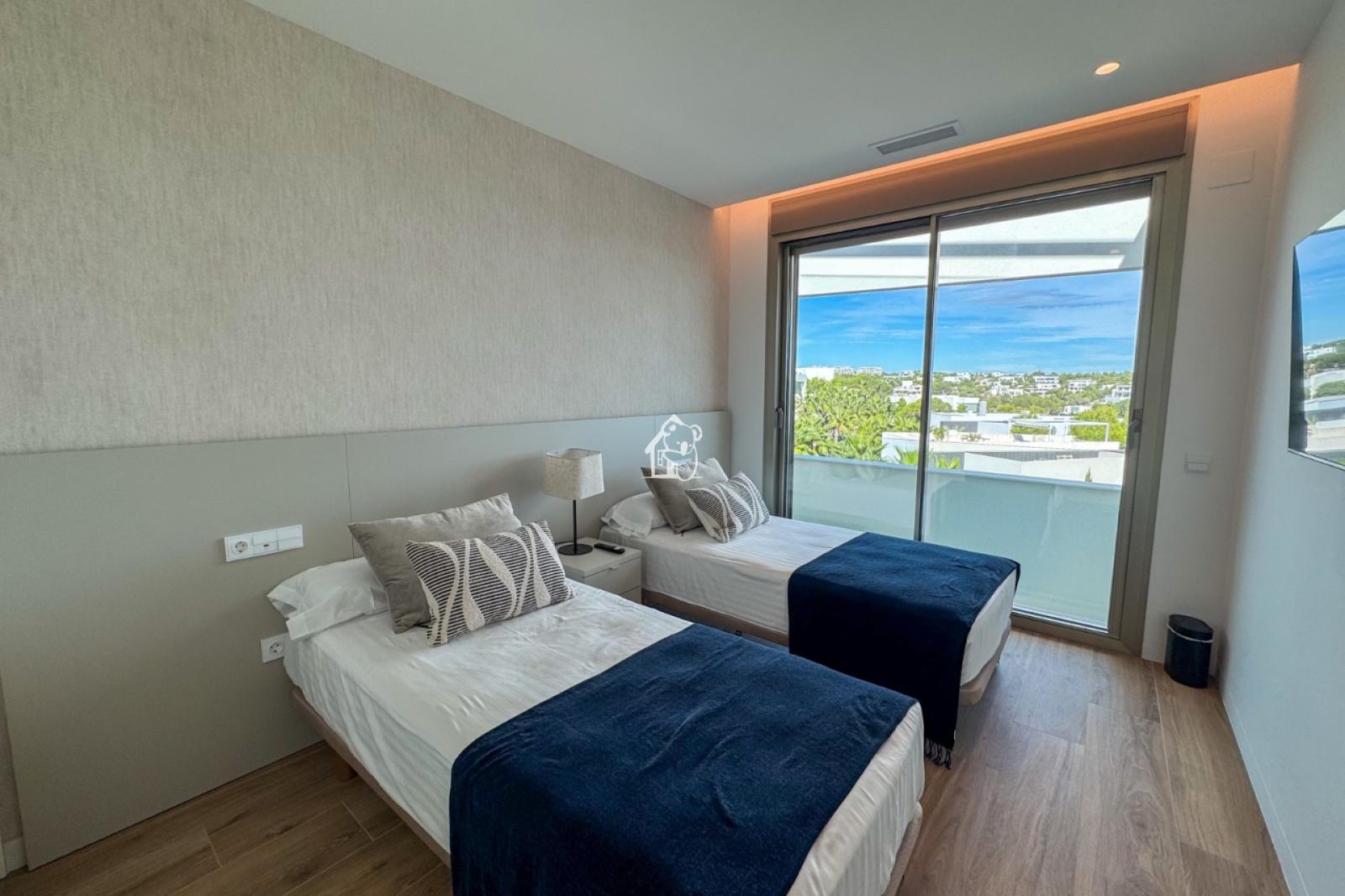 Penthouse for Rent in Orihuela