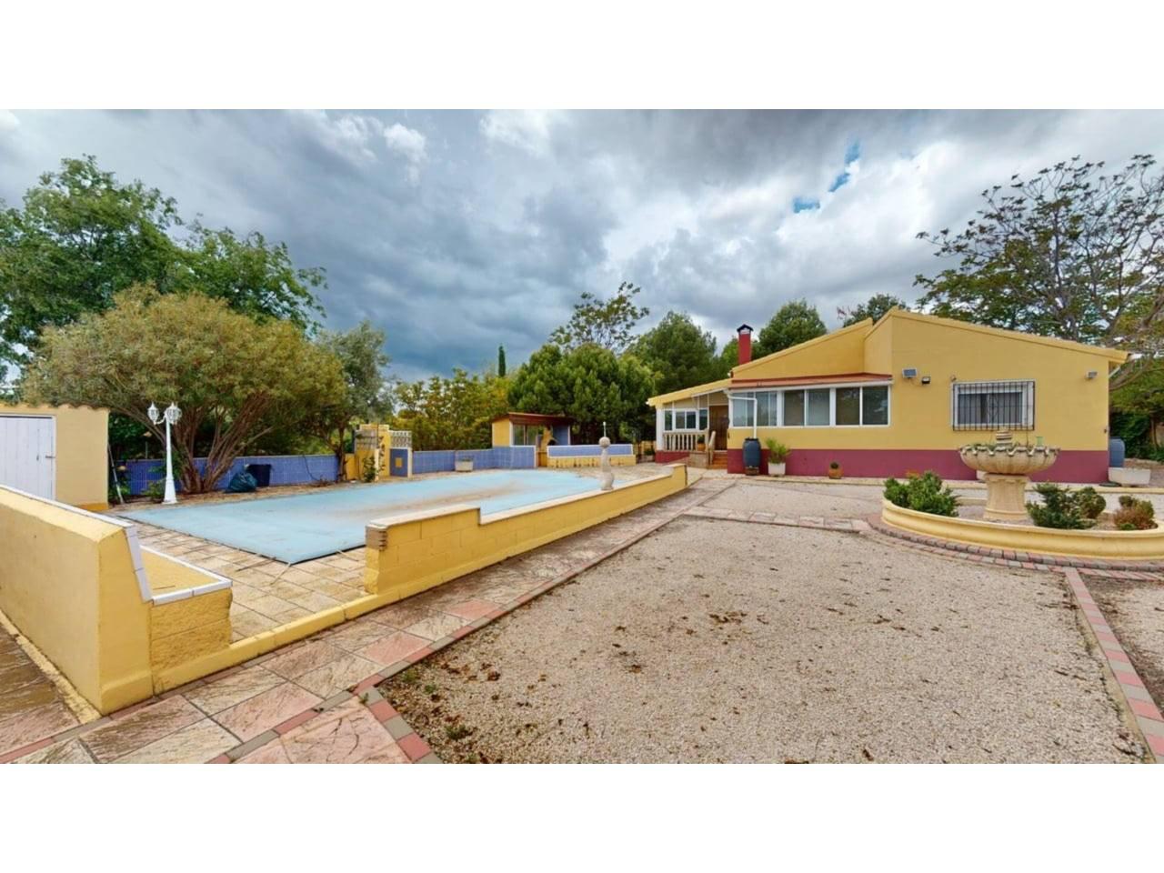 Chalet for Sale in Caravaca de la Cruz