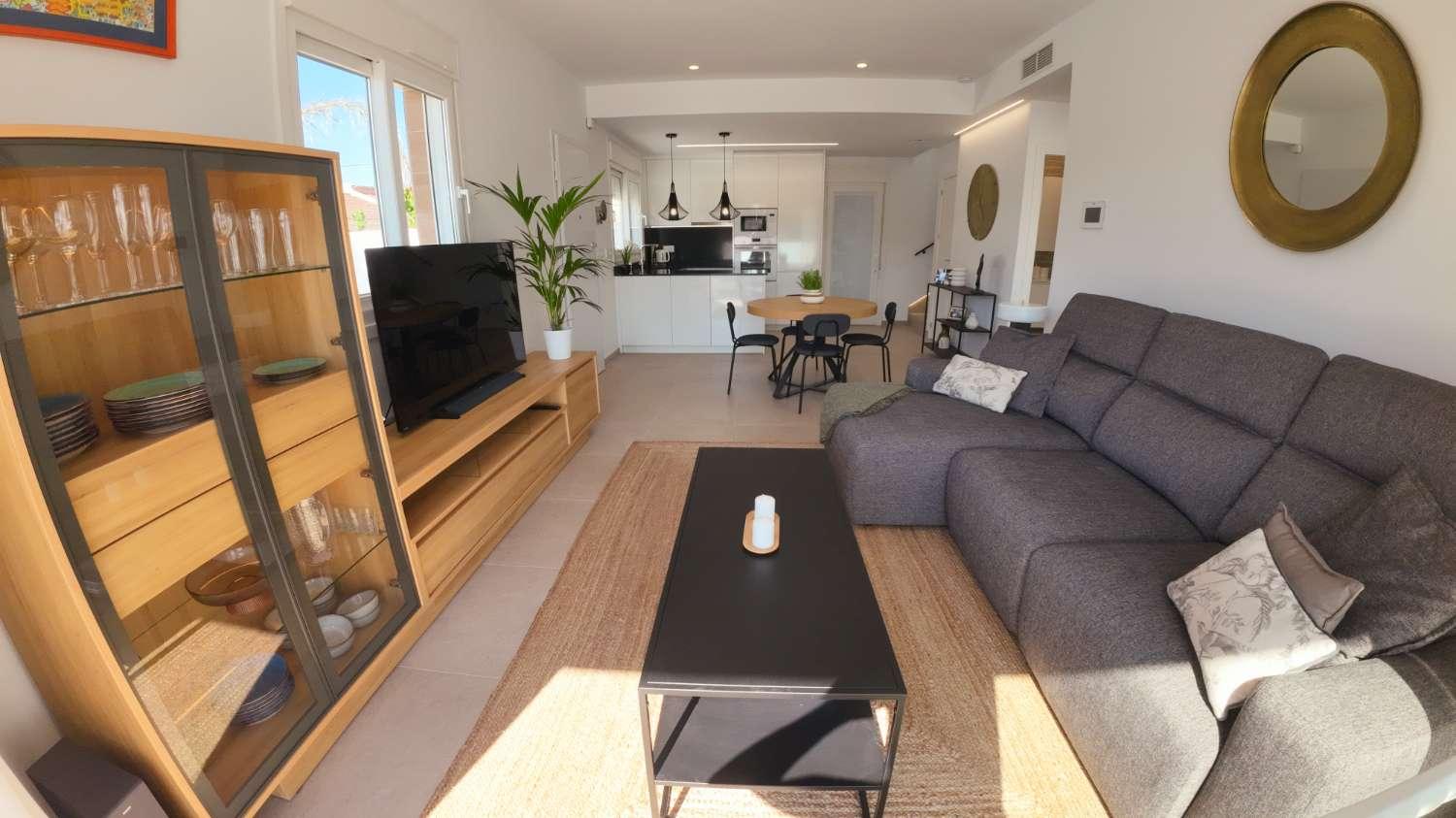 Villa for Holiday Rental in San Pedro del Pinatar