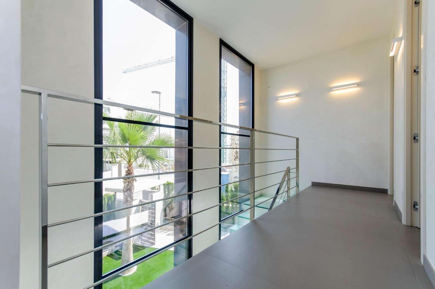 Villa en Venta en Orihuela