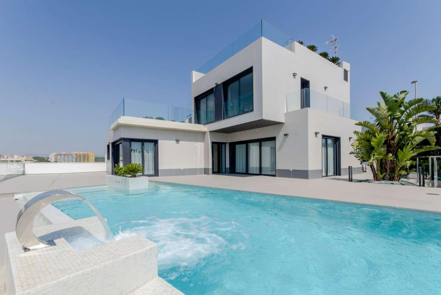 Villa en Venta en Orihuela