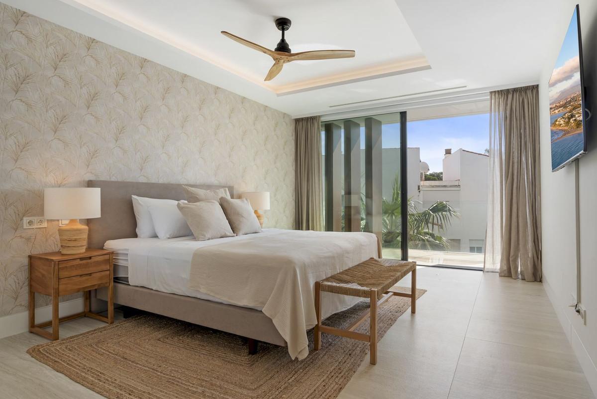 Apartamento en Venta en Estepona