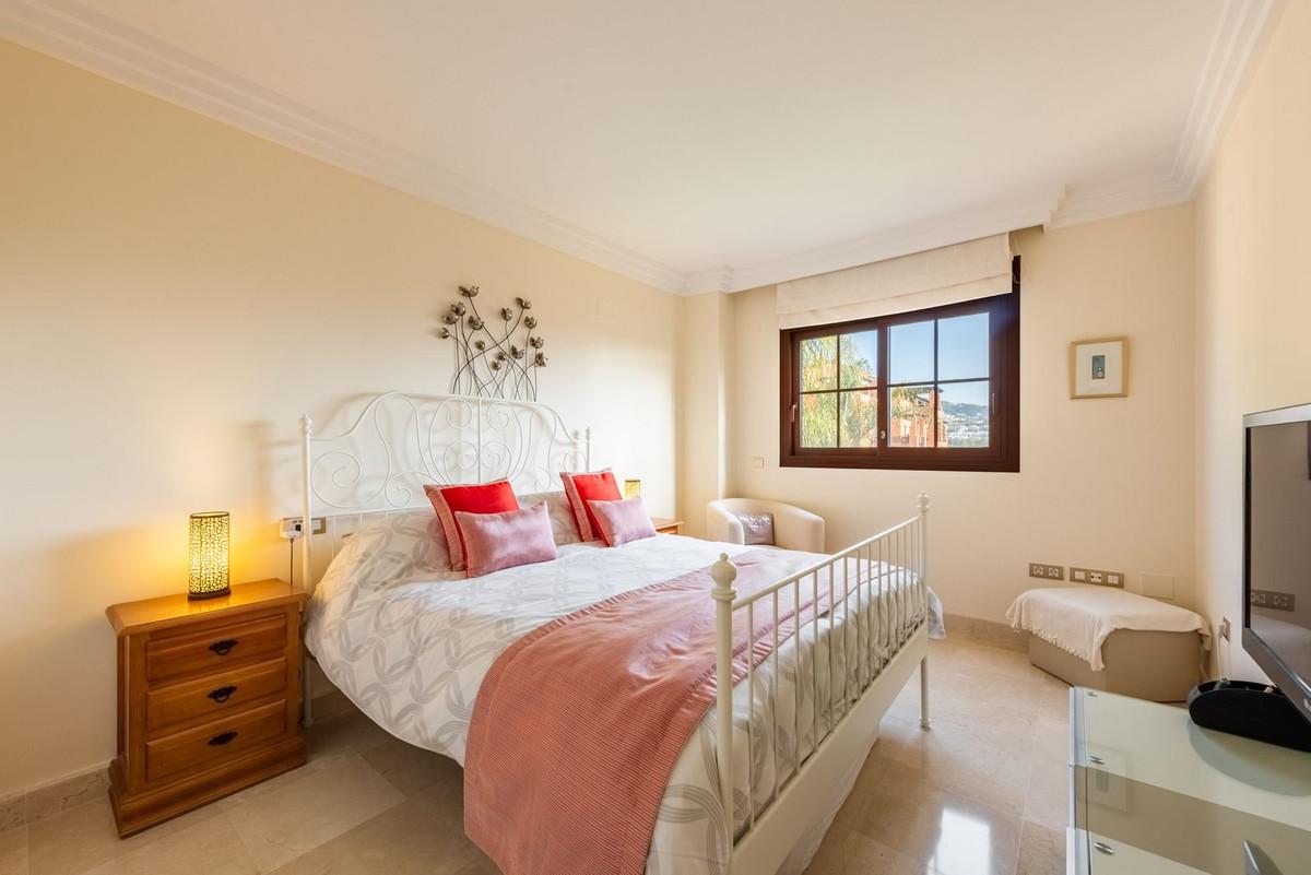 Apartment for Sale in Benahavís