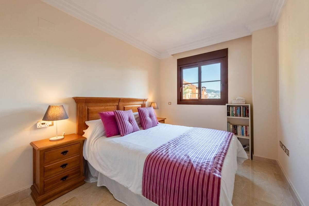 Apartment for Sale in Benahavís