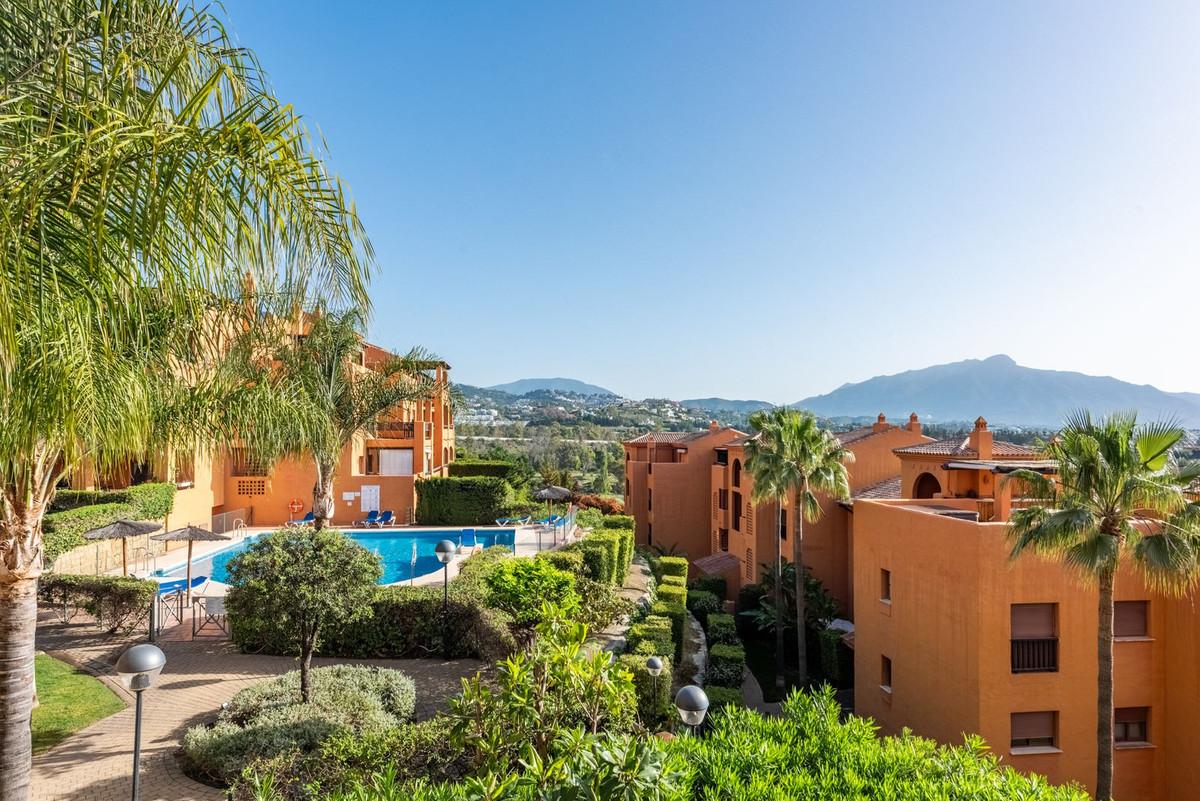 Apartment for Sale in Benahavís