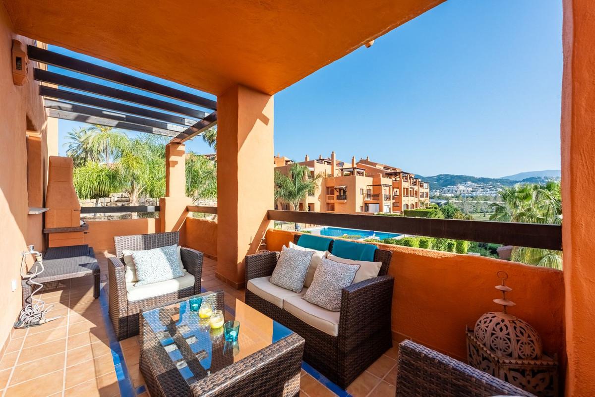 Apartment for Sale in Benahavís