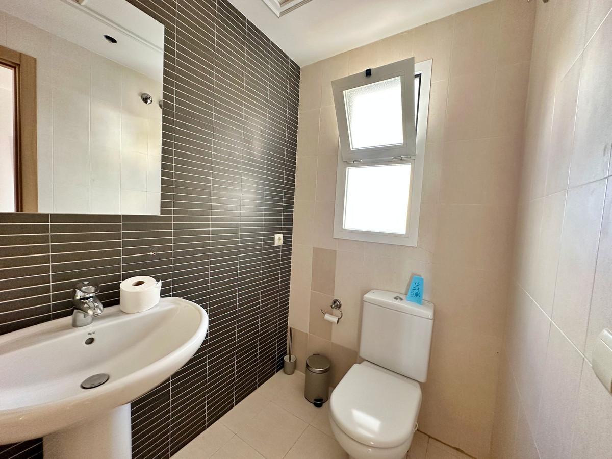 Semi-detached House for Sale in Benahavís