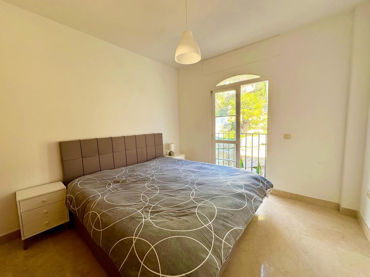 Semi-detached House for Sale in Benahavís