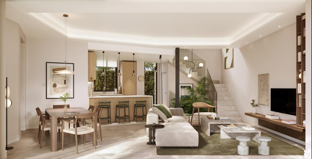 Semi-detached House for Sale in Málaga