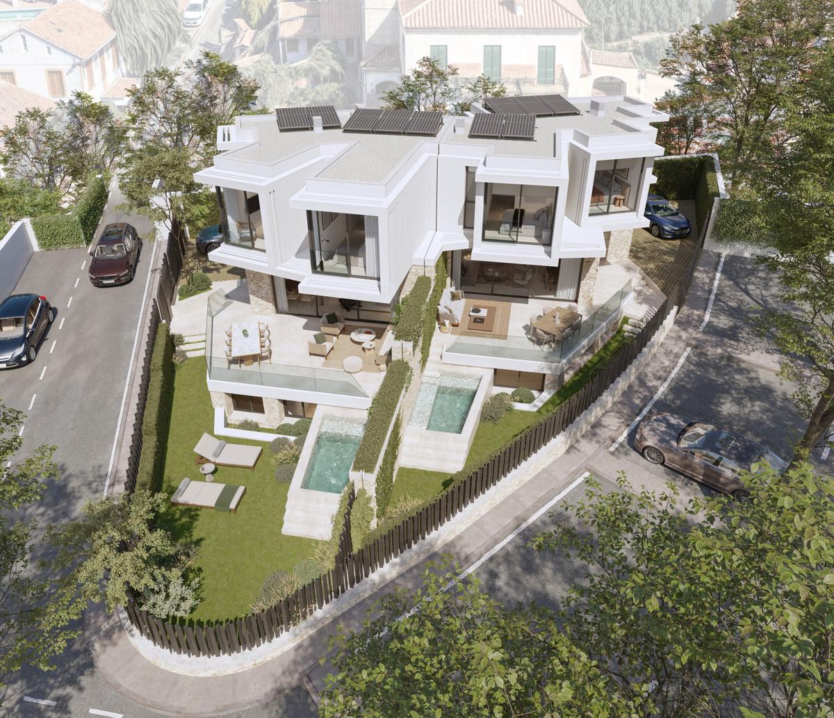 Semi-detached House for Sale in Málaga