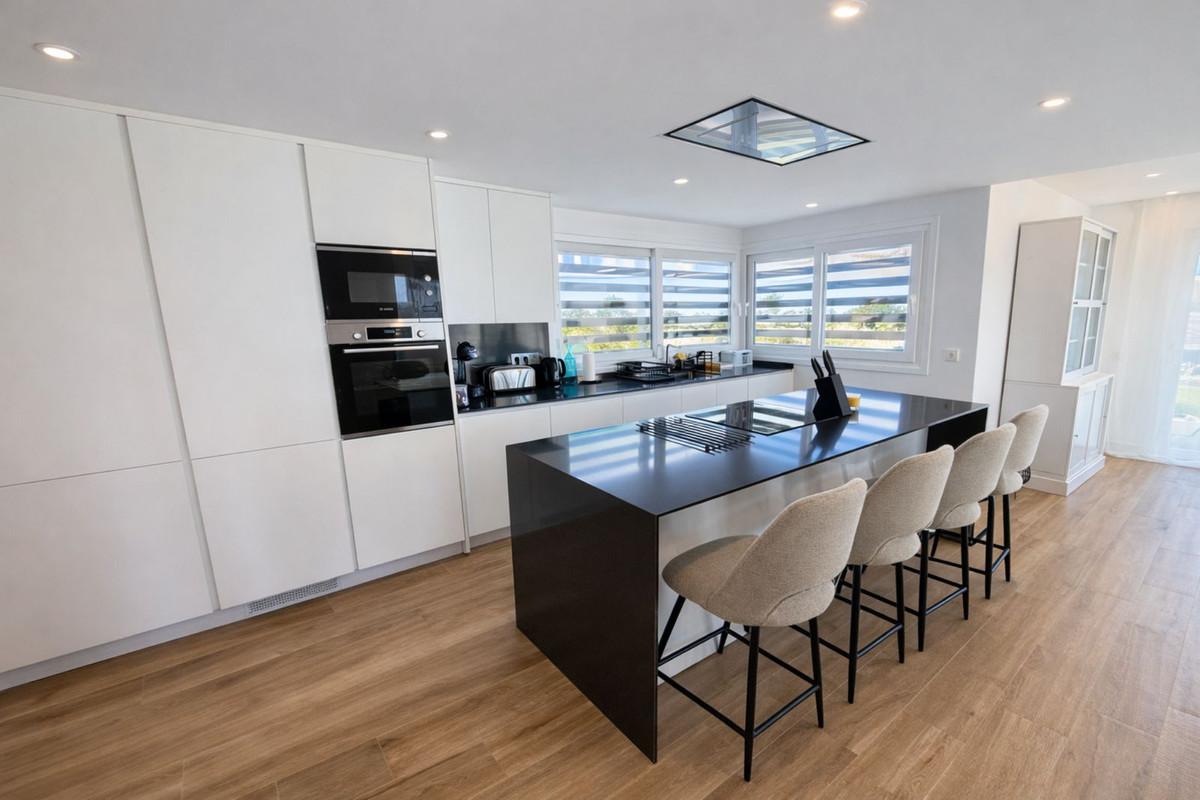 Apartment for Sale in Casares